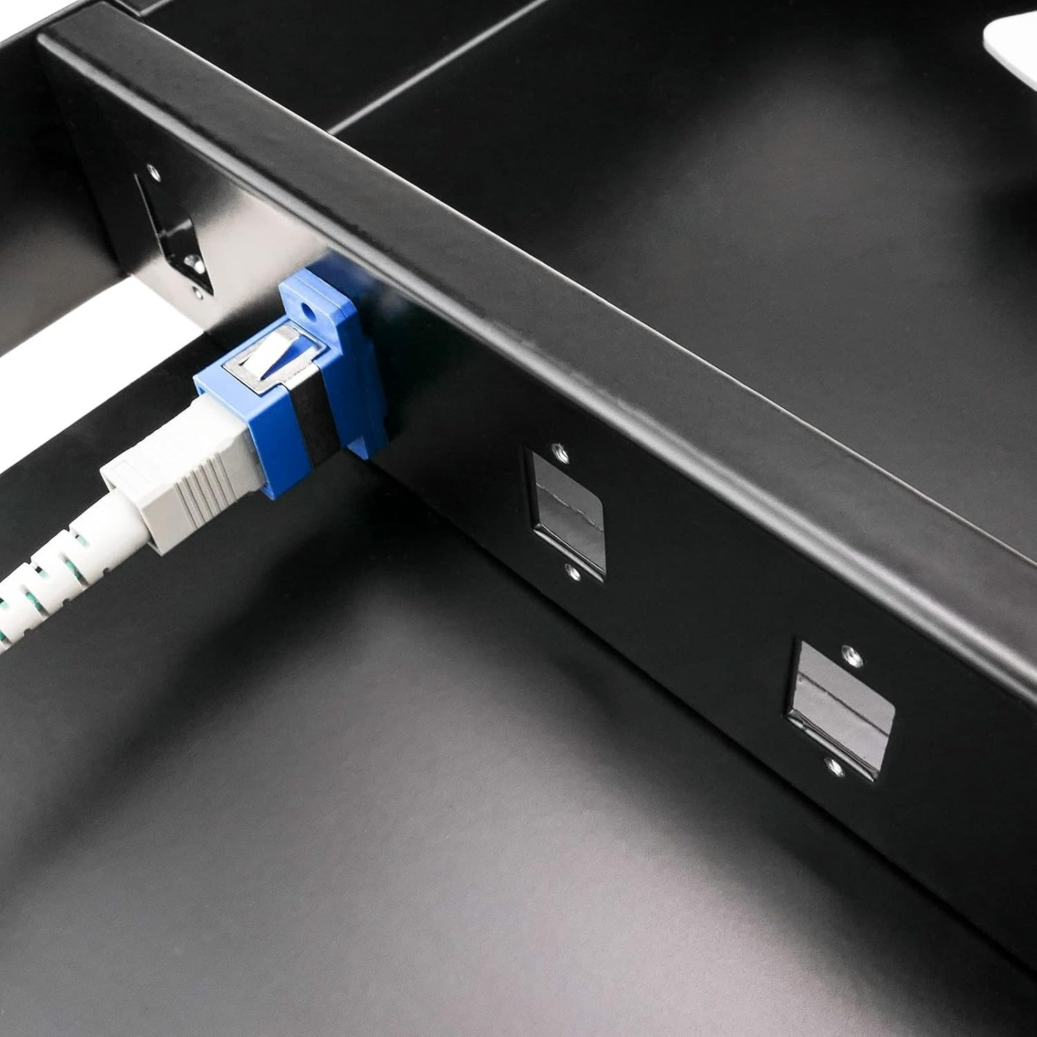 Bandeja FTTH extraible para rack de 19" para hasta 24SC Simplex o 24LC Duplex - Imagen 5